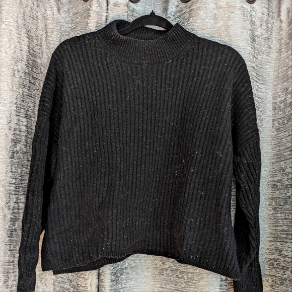 Donegal (Re)sourced Cashmere Ribbed Mockneck Pullover Sweater - Picture 2 of 3